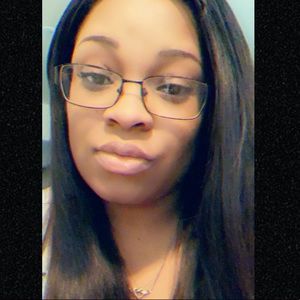 Meet your Posher, Sheila